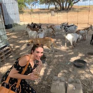 Meet your Posher, Avana